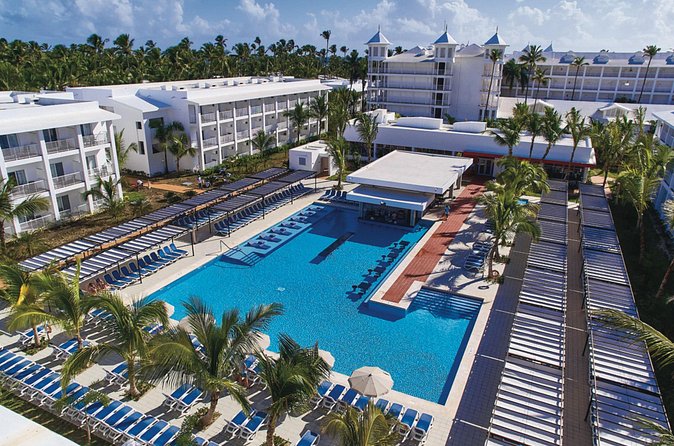 Private Transfer Punta Cana Airport to/from Riu Bambu. - Communication that reduces airport stress (and it’s actually specific)
