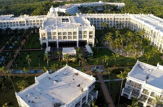 Private Transfer Punta Cana Airport to/from Riu Palace Bavaro - The 20-Minute Ride to Riu Palace Bavaro: Direct and Air-Conditioned