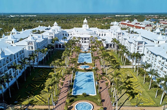Private Transfer Punta Cana Airport to from Riu Palace Punta Cana - Should you book this Punta Cana airport to Riu Palace private transfer?