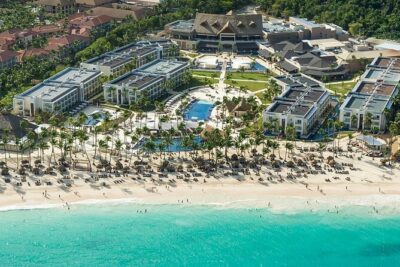 Private Transfer Punta Cana Airport to/from Royalton Punta Cana - The direct 33-minute ride to Royalton Punta Cana