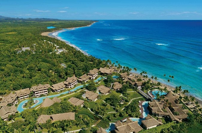 Private Transfer Punta Cana Airport to/from Zoetry Agua Punta Cana - Meet Julio and the SMS plan that helps you find your driver
