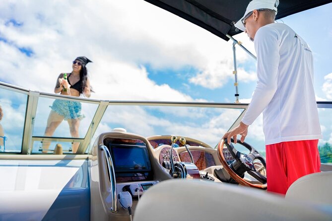 Private Yacht for Excursions in Punta Cana, Snorkeling and Booze - Private yacht in Punta Cana: what you’re really paying for