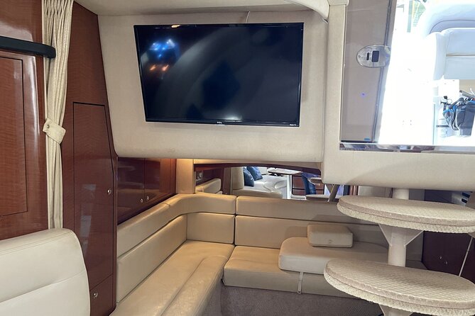 Private Yacht in Punta Cana, Unlimited Drinks and HipHop Music - Private group value: how $1,150 plays out when you split it right
