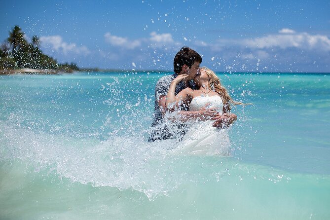 Professional Photo Session at a Bavaro Beach - Bavaro Beach: The Real Star, From Palm Lines to Big Ocean Waves