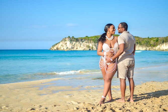 Professional Photographer in Punta Cana for Private Events - Posing Help That Still Feels Like You