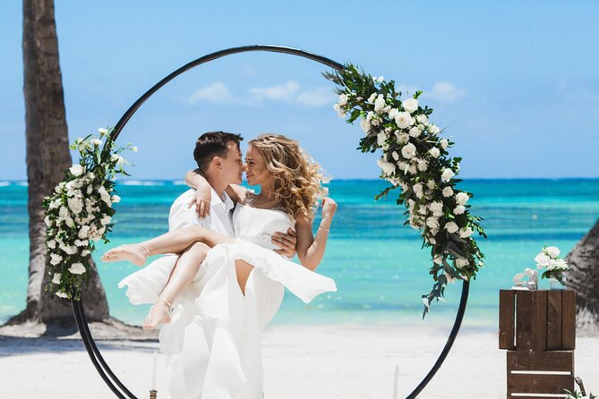 Professional photoshoot in Punta Cana and DR - Book now! - What to Bring: A Quick Beach Kit That Helps Your Photos Look Clean
