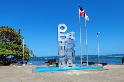 Puerto plata city tour with local lunch with countryside - Independence Square (Parque Central Independencia): A Quick Landmark With Real Meaning