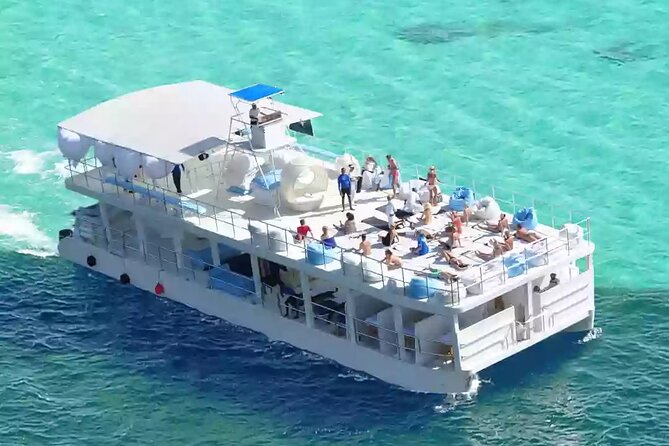 Punta Cana Adults Only Excursion to the only Floating Day Spa - Doctor Fish foot detox: the main event on board