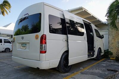 Punta Cana: Airport (PUJ) Shuttle To Hotel Round Trip - Flight tracking: why it’s worth paying for