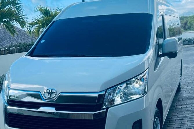 Punta Cana Airport Shuttle to Bávaro and Punta Cana Hotels - Drop-Off at Bávaro and Punta Cana: Why the Door Matters