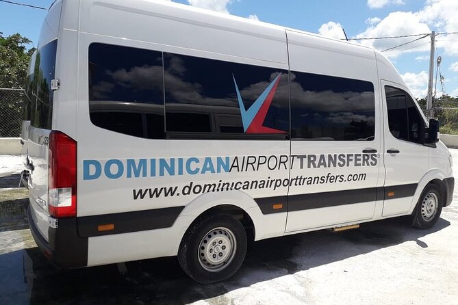 Punta Cana Airport to PARADISUS GRAN CANA R/T - My Favorite Parts: Driver Support and On-the-Road Comfort