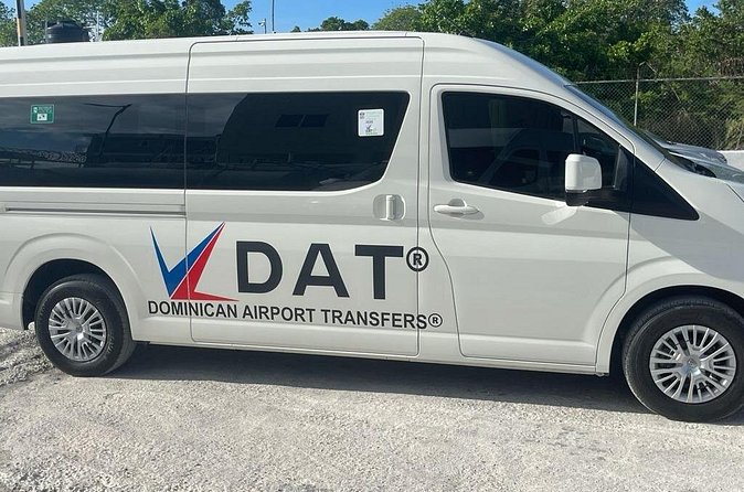 Punta Cana Airport to PARADISUS GRAN CANA R/T - Vehicle, Wi‑Fi, and the English-Fluent Driver: Why These Details Matter