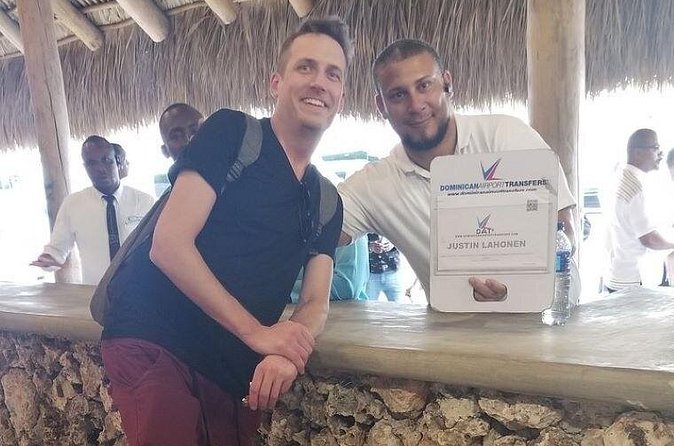 Punta Cana Airport to PARADISUS PALMA REAL in Punta Cana R/T - Meet Your Driver: The Name Sign Trick That Saves Time