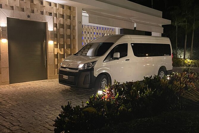 Punta Cana Airport to Punta Cana Hotels ( up to 25 km) - From Aeropuerto Internacional de Punta Cana to the Hard Rock area