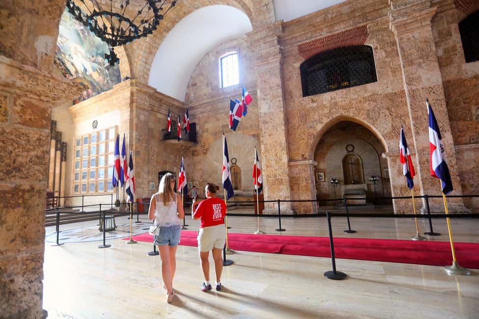 Punta Cana: All-Inclusive Day Trip to Santo Domingo - Catedral Primada de América and Las Damas Street