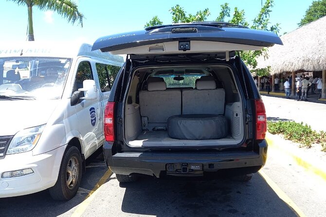 Punta Cana & Bávaro Private Transportation - Private Vehicle Comfort: Air Conditioning and Practical Expectations