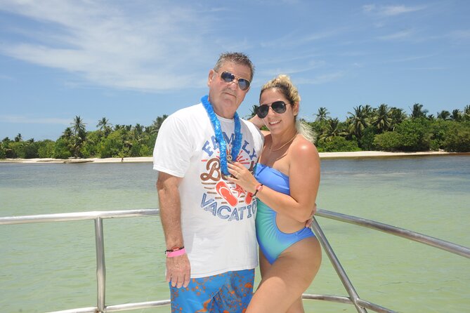 Punta Cana Boat Cruise and Snorkeling with Open Bar - Stop in Punta Cana’s Bavaro waters: snorkeling where conditions matter