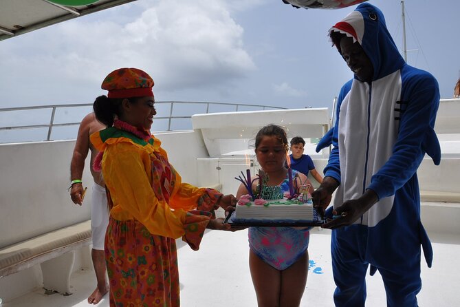 Punta Cana Boat Cruise and Snorkeling with Open Bar - The marine-life bonus: dolphins/sharks may appear on some days