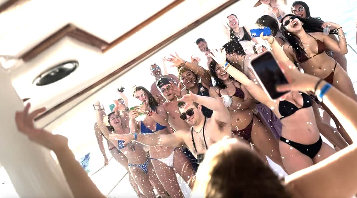 Punta Cana: Booze Cruise with Snorkel and Natural Pool Stop - Who This Tour Fits Best in Punta Cana