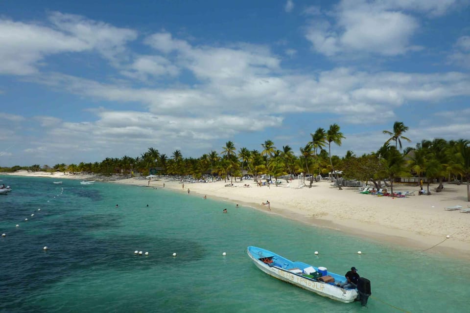 Punta Cana: Catalina Snorkeling & Altos de Chavón Day Trip - Guide Quality: Why It Can Make or Break the Day