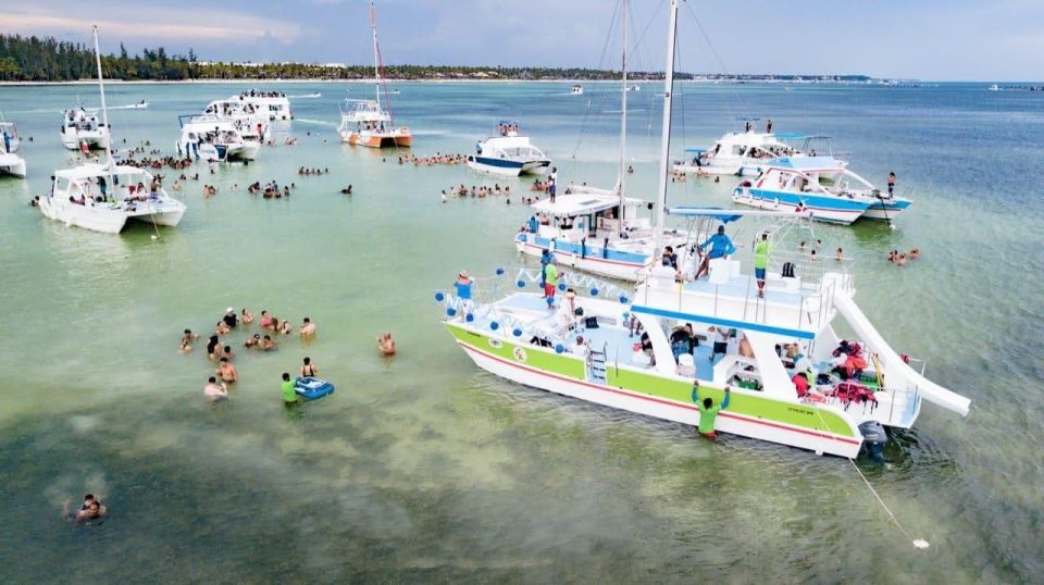Punta Cana: Catamaran Day Trip to Catalina Island with Lunch - Should you book this Punta Cana to Catalina catamaran day trip?
