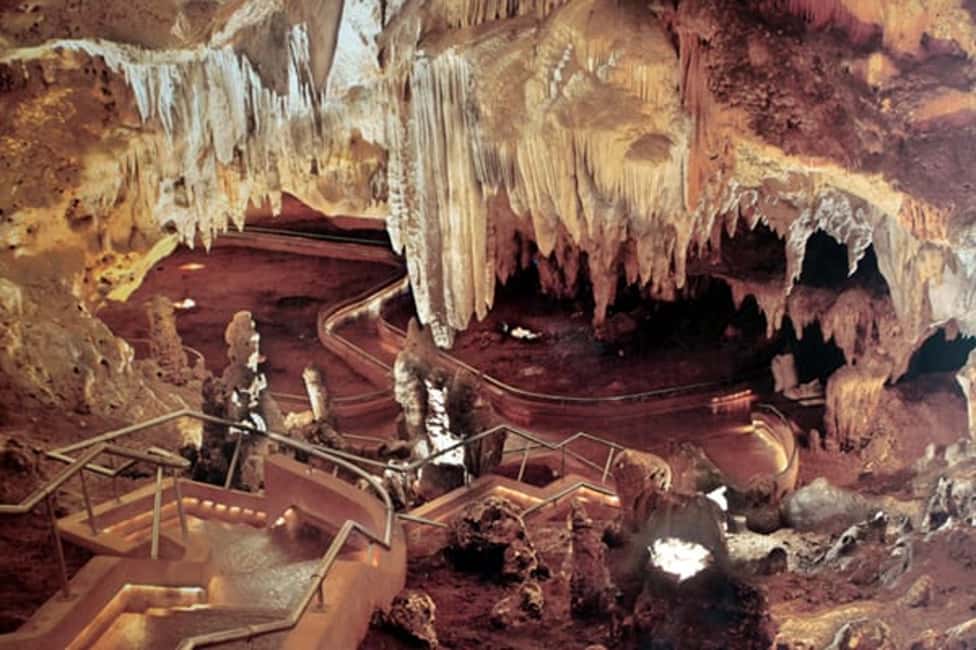 Punta Cana: Dominican Flavors Guided Day Trip - San Pedro de Macorís: The 4-hour route for cigar, chocolate, caves, and rum
