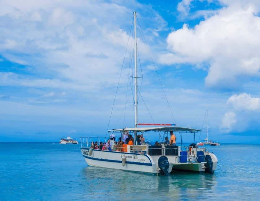 Punta Cana: Exclusive Private Catamaran Tour to Saona Island – VIP Service - Onboard Vibe: Music, Open Bar, and Real-World Comfort