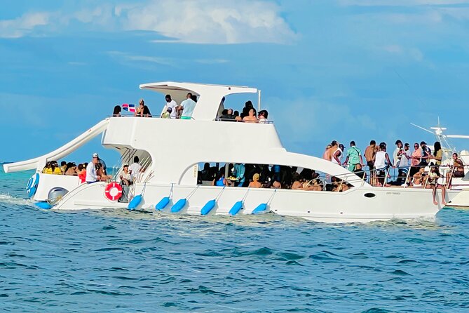 Punta Cana Hip Hop Party Boat with Snorkeling & Unlimited Drinks - Punta Cana party boat timing: what the 3:00 pm start means