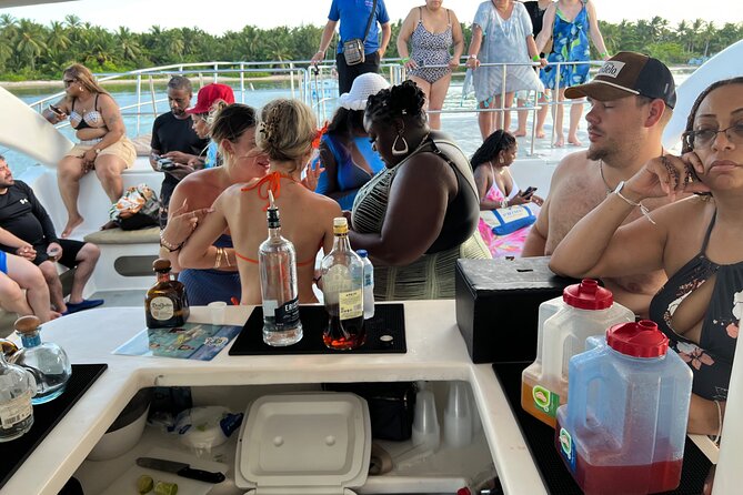 Punta Cana Hip Hop Party Boat with Snorkeling & Unlimited Drinks - Natural pool island stop: relaxation with continuous music