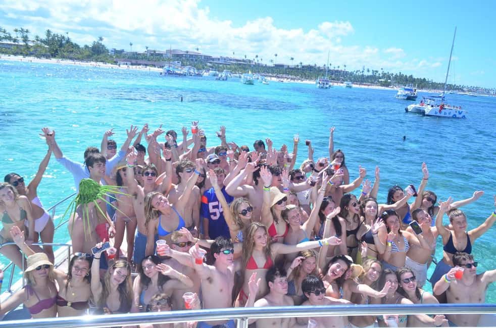 Punta Cana: Hip Hop Party Cruise w/Open Bar (Adults Only) - Snorkeling at Bávaro Beach: Tropical Fish Time (and a Short Window)