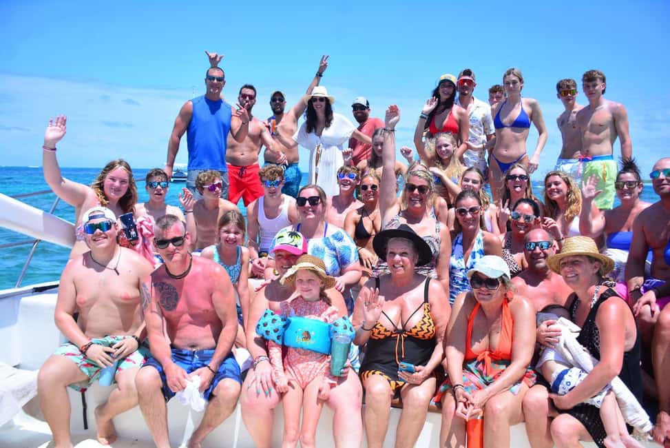 Punta Cana Private Catamaran Cruise, Open Bar & Snorkeling - Guide language, group feel, and onboard support