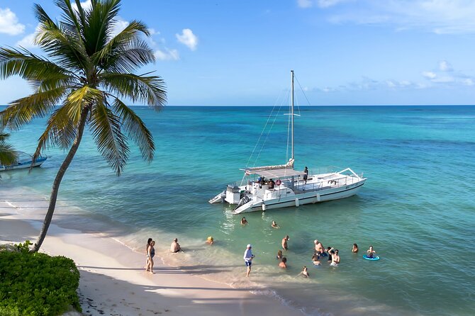 Punta Cana Private Catamaran with Snorkeling, Lunch & Open Bar - Private catamaran life in Punta Cana (and why it matters)