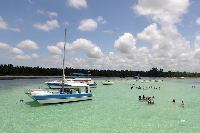 Punta Cana Private Cruise up to 10 people - Food, Drinks, and On-Boat Comfort (Yes, It’s Included)