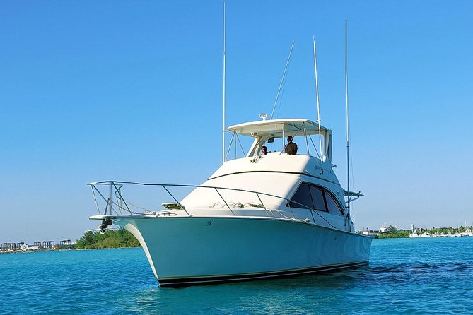 Punta Cana Private Fishing Charter boat Fortuna 42' - Price and Value: Is $799 Worth It for a Group of Up to 8?