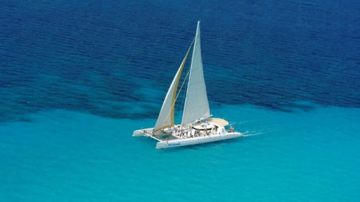 Punta Cana: Saona Island Catamaran Food Drink With Transport - Who This Punta Cana Saona Tour Fits Best