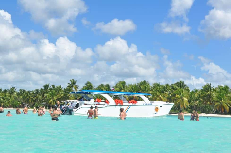 Punta Cana: Saona Island Day Trip - A quick note on Shelting Tours Operador and the guide experience