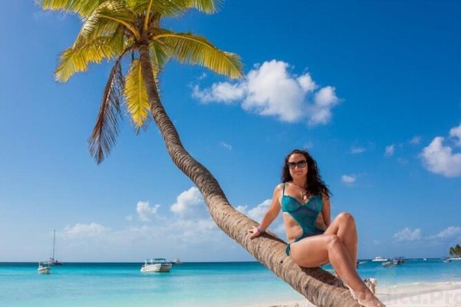 Punta Cana: Saona Island Food And Drink Catamaran Hotel Pickup - Punta Cana to Saona Island: Why this day feels more personal