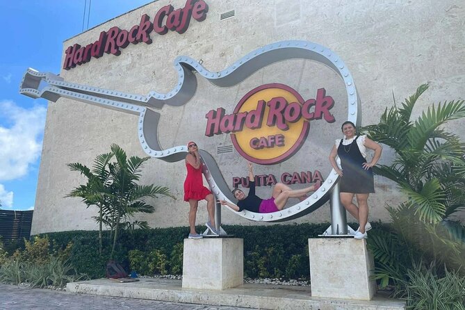 Punta Cana Shopping Tour - Getting picked up and landing at the Plaza (without wasting time)