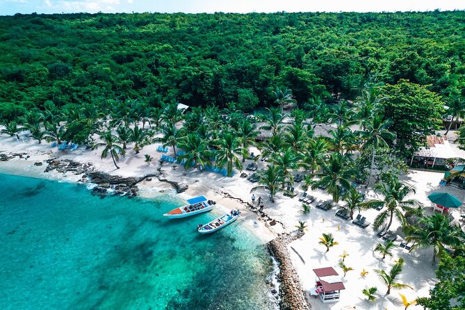 Punta Cana Speed Boat to Saona Island with Lunch & Natural Pools - Key highlights at a glance