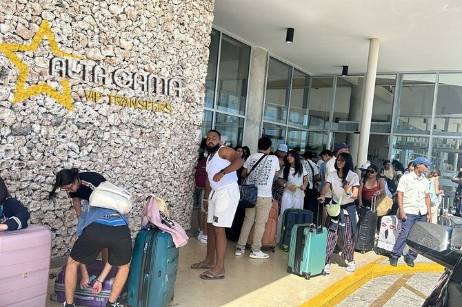 Punta Cana to La Romana Minivan Airport Transfers - Group Discounts and Private-Group Comfort