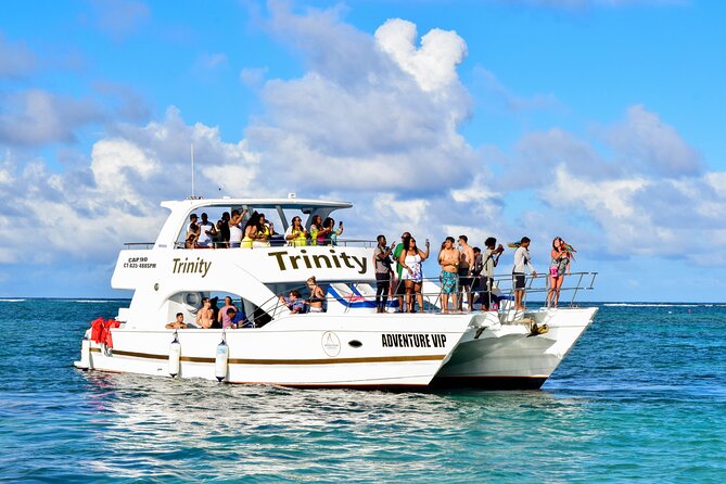 Punta Cana Ultimate Hip Hop Party Boat with Open Bar <em>Only Adults – Key Things You’ll Remember From This Party Boat’ /></p>
<ul>
<li><strong>Hip-hop DJ lineup in open-air party mode</strong>: Urban beats plus island rhythms (Hip Hop, R&B, Dancehall, Afro Beats).</li>
<li><strong>Open bar plus tropical extras</strong>: Alcoholic beverages, snacks, and fresh tropical fruits are part of the package.</li>
<li><strong>Playa Bibijagua swim and snorkel stop</strong>: Clear-water time for the sea experience, not just sitting on the deck.</li>
<li><strong>Sandbar dance stop in waist-deep water</strong>: A different vibe than standard cruises because you’re in the water while the party keeps going.</li>
<li><strong>Water slides on board</strong>: Several reviews point to a fun extra thrill while you’re onboard.</li>
<li><strong>Photo-focused crew members like Wendy</strong>: Photos are a standout theme in the reviews.</li>
</ul>
<h2 id="punta-cana-hip-hop-party-boat-why-it-fits-this-destination">Punta Cana Hip-Hop Party Boat: Why It Fits This Destination</h2>
<p>Only Adults – Punta Cana Hip-Hop Party Boat: Why It Fits This Destination’ /><br />
Punta Cana is built for beach days, but this tour gives you something different: a moving music venue. Instead of switching between taxis and bars, you’re on one boat for most of the experience, with the crowd, DJs, drinks, and activities all synced to the same beat.</p>
<p><p>The big value for me is that the entertainment isn’t passive. The trip is designed for participation—games, dance-offs, and crew prompts keep you from drifting into a “sunbathing-only” routine. If you’re the type who gets energized when a group is actually doing something, this format tends to land well.</p>
</p>
<p><p>The adult-only tag matters too. This kind of party cruise is not meant to be a family outing. If you’re traveling with anyone under the adult age rule, you’ll want to double-check before booking.</p>
</p>
<div style="margin: 20px 0; padding: 15px 0;"><p>You can also read our reviews of more boat tours in Punta Cana</p><ul style="margin: 10px 0; padding: 0; list-style: none;"><li style="margin: 0 0 10px 0; padding: 0 0 10px 0; border-bottom: 1px solid #eee; display: flex; align-items: flex-start; gap: 12px; line-height: 1.4;"><a href="https://insidedominicanrepublic.com/punta-cana-catamaran-boat-to-saona-island-with-buffet-lunch/" aria-hidden="true" tabindex="-1"><img decoding="async" style="width: 80px; height: 60px; object-fit: cover; border-radius: 4px; flex-shrink: 0;" src="https://c.insidedominicanrepublic.com/wp-content/uploads/punta-cana-catamaran-boat-to-saona-island-with-buffet-lunch-150x150.jpg" alt="" loading="lazy"></a><div><a href="https://insidedominicanrepublic.com/punta-cana-catamaran-boat-to-saona-island-with-buffet-lunch/">Punta Cana: Catamaran Boat to Saona Island with Buffet Lunch</a><br><span style="font-size: 0.82em; color: #555; margin-top: 2px;"><span style="color: #f5a623;">★</span> 4.4 · 3,822 reviews</span></div></li><li style="margin: 0 0 10px 0; padding: 0 0 10px 0; border-bottom: 1px solid #eee; display: flex; align-items: flex-start; gap: 12px; line-height: 1.4;"><a href="https://insidedominicanrepublic.com/small-group-cruising-and-snorkeling-catamaran-tour/" aria-hidden="true" tabindex="-1"><img decoding="async" style="width: 80px; height: 60px; object-fit: cover; border-radius: 4px; flex-shrink: 0;" src="https://c.insidedominicanrepublic.com/wp-content/uploads/small-group-cruising-and-snorkeling-catamaran-tour-150x150.jpg" alt="" loading="lazy"></a><div><a href="https://insidedominicanrepublic.com/small-group-cruising-and-snorkeling-catamaran-tour/">Small-Group Cruising and Snorkeling Catamaran Tour</a><br><span style="font-size: 0.82em; color: #555; margin-top: 2px;"><span style="color: #f5a623;">★</span> 5.0 · 2,401 reviews</span></div></li><li style="margin: 0; padding: 0; border-bottom: none; display: flex; align-items: flex-start; gap: 12px; line-height: 1.4;"><a href="https://insidedominicanrepublic.com/small-group-snorkeling-cruise-with-open-bar-and-light-snacks/" aria-hidden="true" tabindex="-1"><img decoding="async" style="width: 80px; height: 60px; object-fit: cover; border-radius: 4px; flex-shrink: 0;" src="https://c.insidedominicanrepublic.com/wp-content/uploads/small-group-snorkeling-cruise-with-open-bar-and-light-snacks-150x150.jpg" alt="" loading="lazy"></a><div><a href="https://insidedominicanrepublic.com/small-group-snorkeling-cruise-with-open-bar-and-light-snacks/">Small Group Snorkeling Cruise with Open Bar and Light Snacks</a><br><span style="font-size: 0.82em; color: #555; margin-top: 2px;"><span style="color: #f5a623;">★</span> 5.0 · 1,296 reviews</span></div></li></ul></div><h2 id="the-real-shape-of-the-3-to-4-hour-experience">The Real Shape of the 3 to 4 Hour Experience</h2>
<p><img width="669" height="446" decoding="async" src=