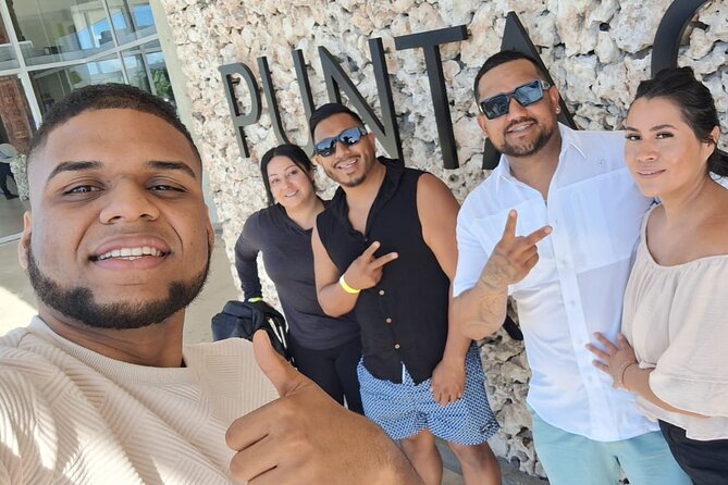 Punta Cana VIP Airport Shuttle - Special occasions and customization via WhatsApp