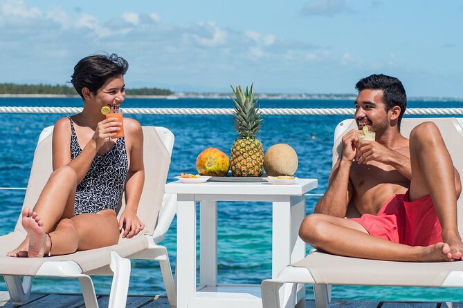 Reef Explorer Half Day Trip - 15-minute stone or shell massage plus health-bar snacks