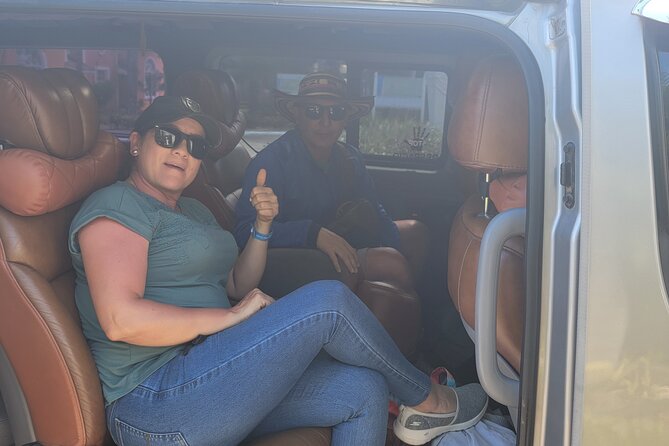 Round-Trip from Punta cana airport to Uvero Alto Hotels - Landing and meeting your driver: getting out of the airport fast
