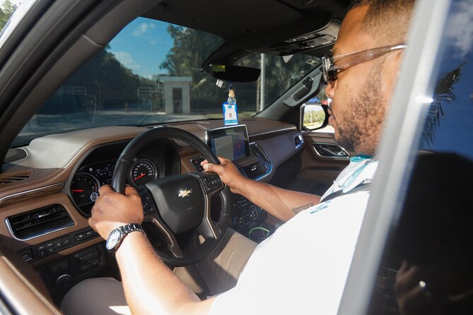 Round trip transfer from Punta Cana Airport to Bávaro - Price and value: $160 for up to 5 is the real story