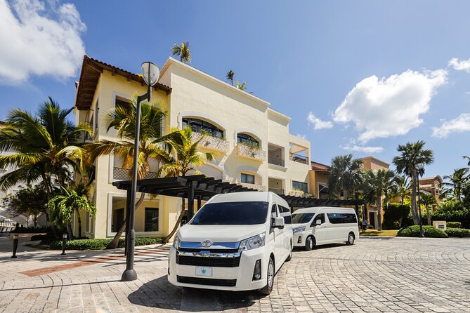 Roundtrip transportation from Punta Cana airport to Uvero alto - The in-car experience: AC, WiFi, water, and the kind of driver you remember