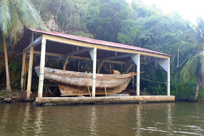 Safari discovery to Boca De Yuma – Nature, Discovery And History Of A Population - Guide Wilton and the value of small-group guiding