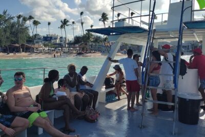 Samana Full Day Waterfall, Safari and Beach - Dock time and whale watching: what to expect on the water