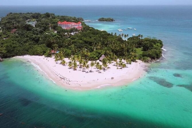 Samana+Baracardi Island Tour And Lemon Jump From PUJ - Samana town colors and humpback whale watching at sea
