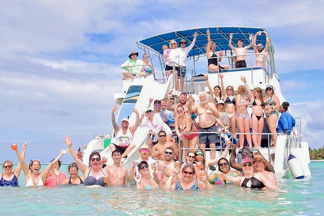 Sand Bar Punta Cana, Snorkeling, Party Boat, Booze Cruise Party - The onboard water slide: the part people won’t stop talking about